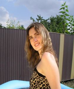 <p class='ppt-number'>0137 77728 825</p><p class='ppt-pricing-de'>1 €/Anruf MoFu Tarif abweichend</p>