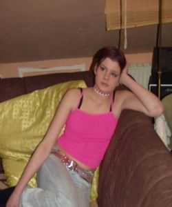 <p class='ppt-number'>0137 77728 569</p><p class='ppt-pricing-de'>1 €/Anruf MoFu Tarif abweichend</p>