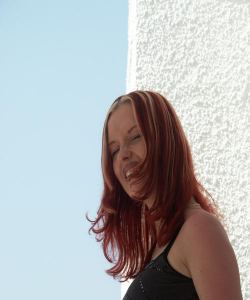 <p class='ppt-number'>09005 208 708 913</p><p class='ppt-pricing-de'>1,99 Euro/Min. im dt. Festnetz - Mobilnetz ggf. abweichend</p>