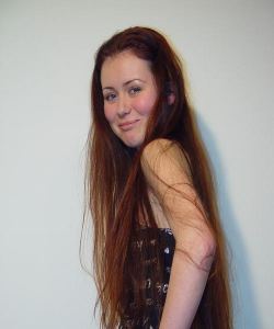 <p class='ppt-number'>0137 77728 825</p><p class='ppt-pricing-de'>1 €/Anruf MoFu Tarif abweichend</p>